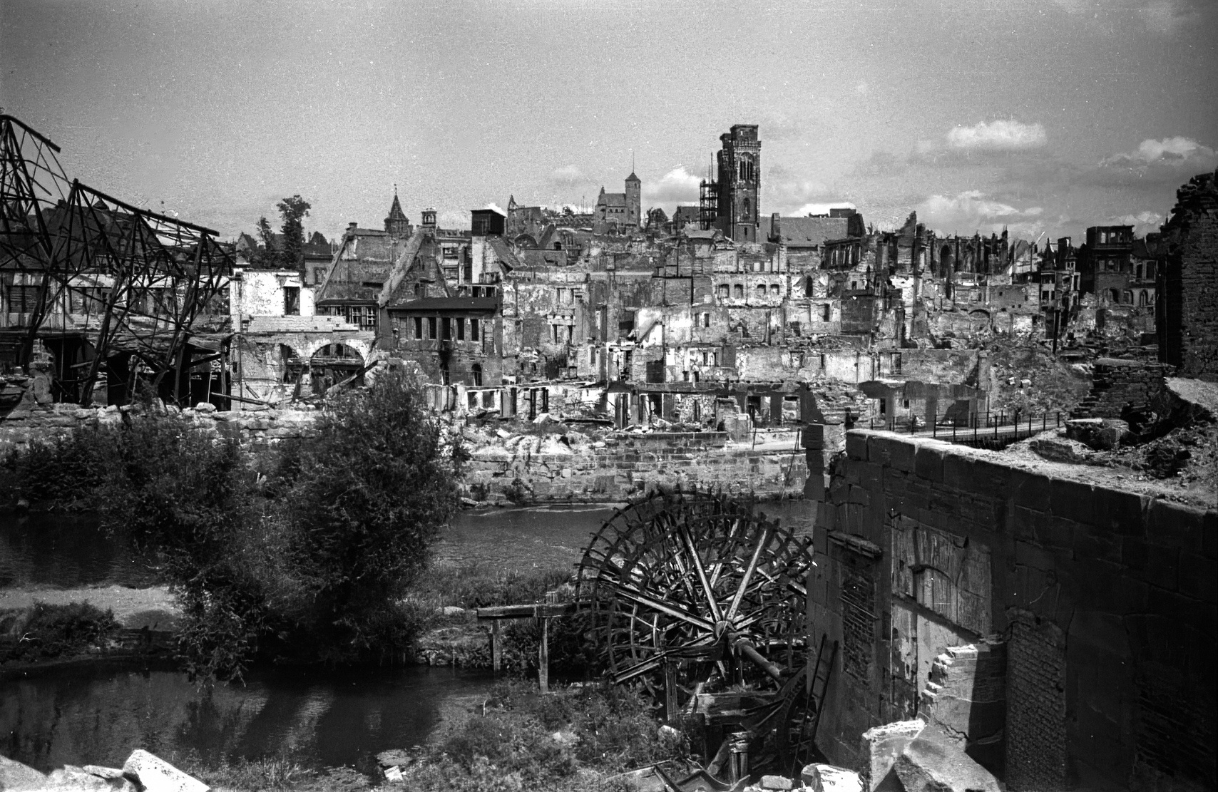 Zerstörtes Alt-Nürnberg nach 1945