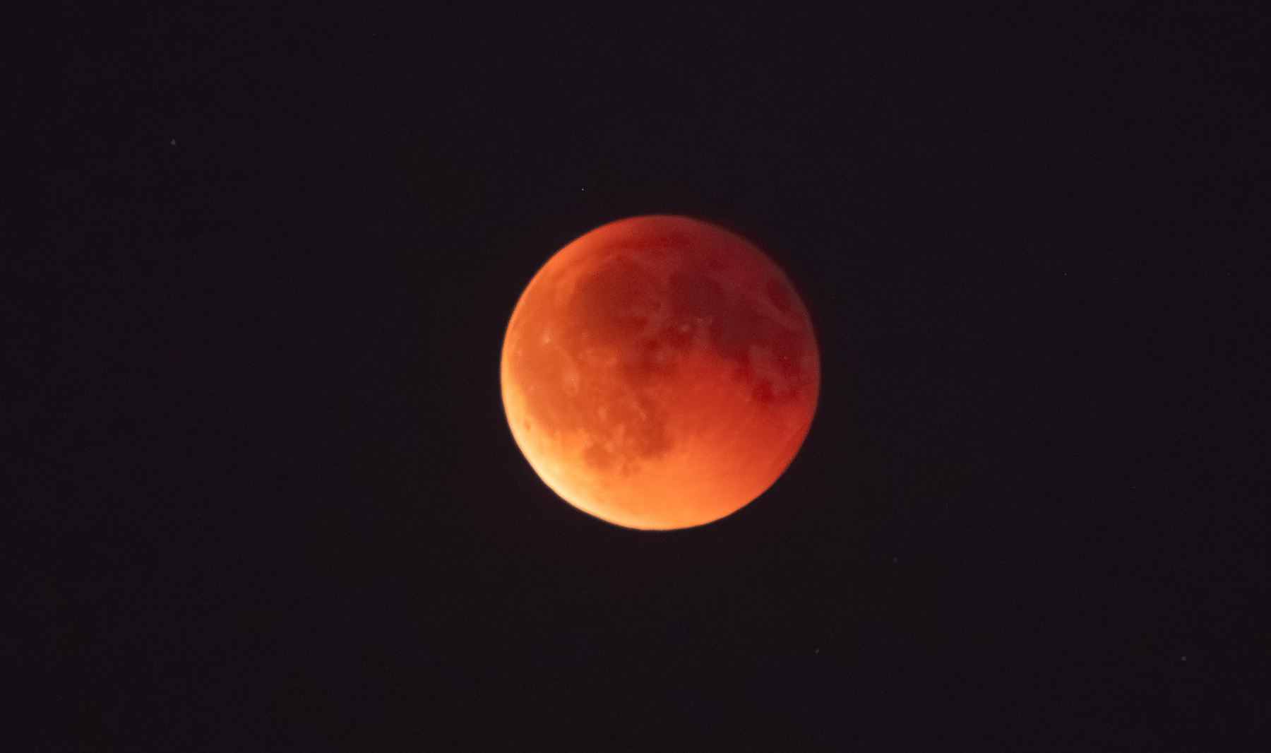 Blutmond-einmal-Rot-und-einmal-Weiss-022