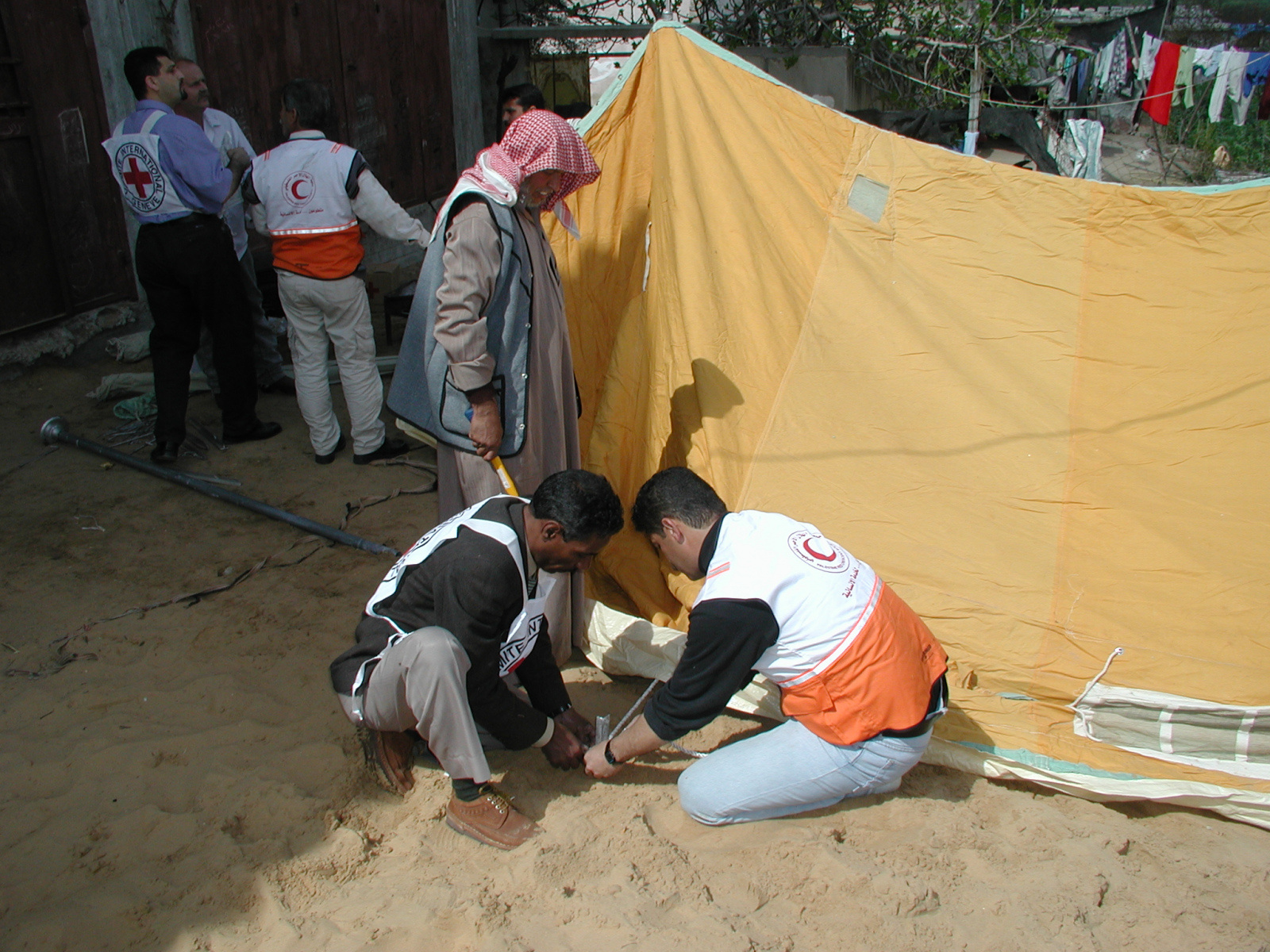 Gaza: Das Zelt ist fast fertig