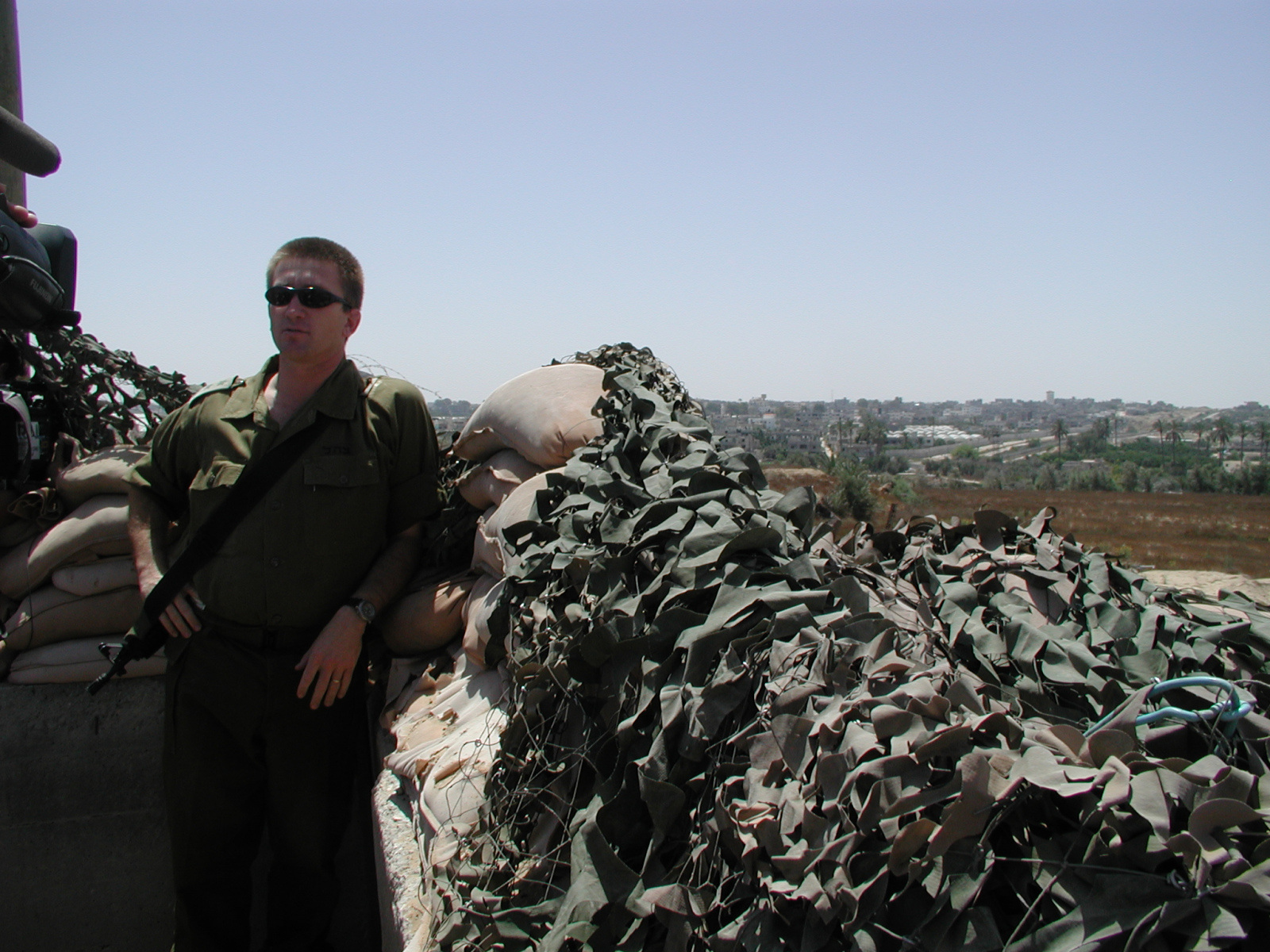 Ein Oberst der IDF an-einem Vorposten-Rafah