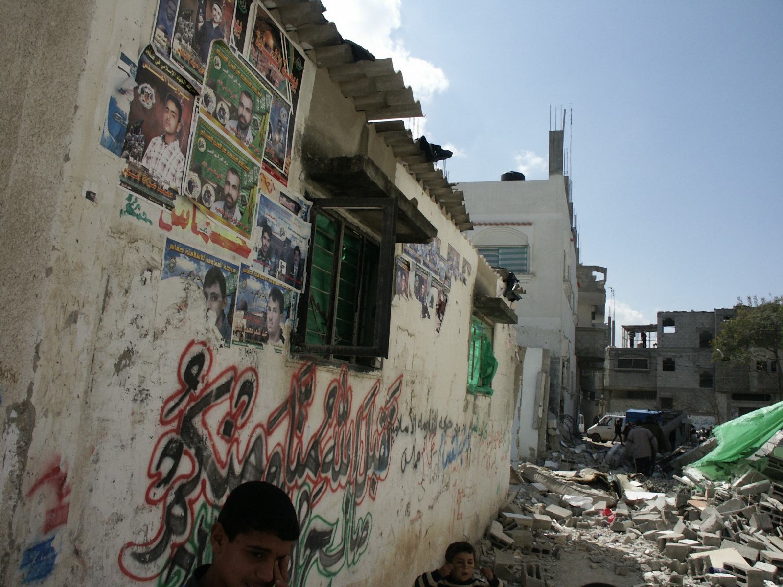 Hauswand-im Lager El-Buredsch