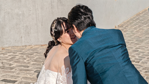 Ich hielt gebührlichen Abstand zu dem Paar, und auch die Fotografin störte es nicht, dass ich ganz schnell ein paar Aufnahmen machte. Ob sie mit einem regulär auftretenden Fotografen so tolerant geblieben wäre?