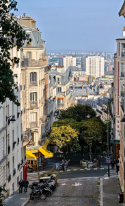 Ein Blick auf und über Paris