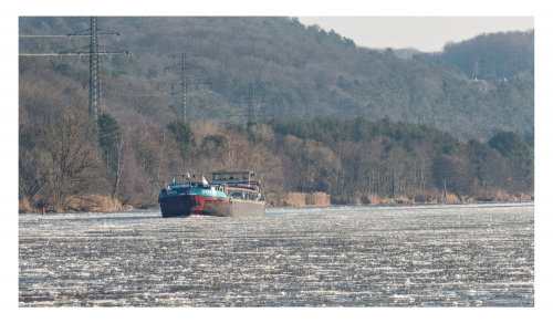 Anhaltender Frost lässt die Elbe bei Geesthacht vereisen